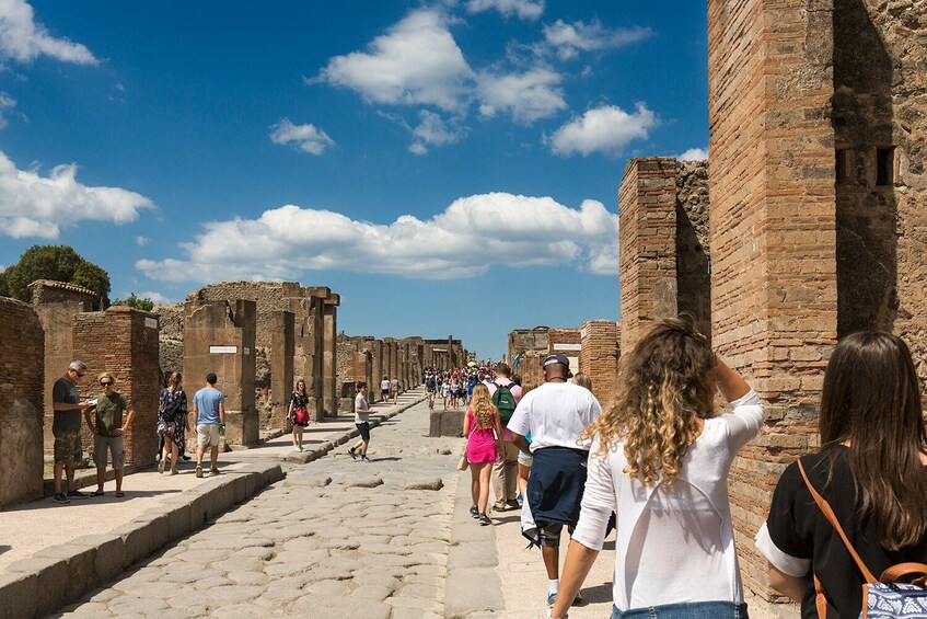 Pompeii, Amalfi Coast and Positano Day Trip from Rome