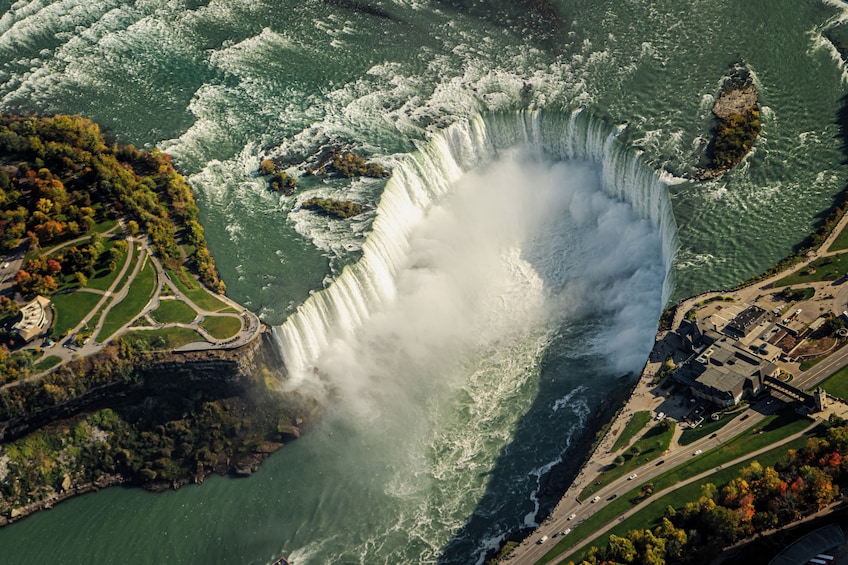 Niagara Falls Tour from Toronto with Boat Ride