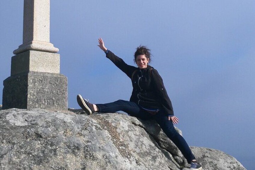 Reaching Finisterre's Cruceiro