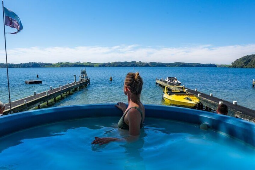 Katoa Jet Boat & Lake Rotoiti Hot Pools