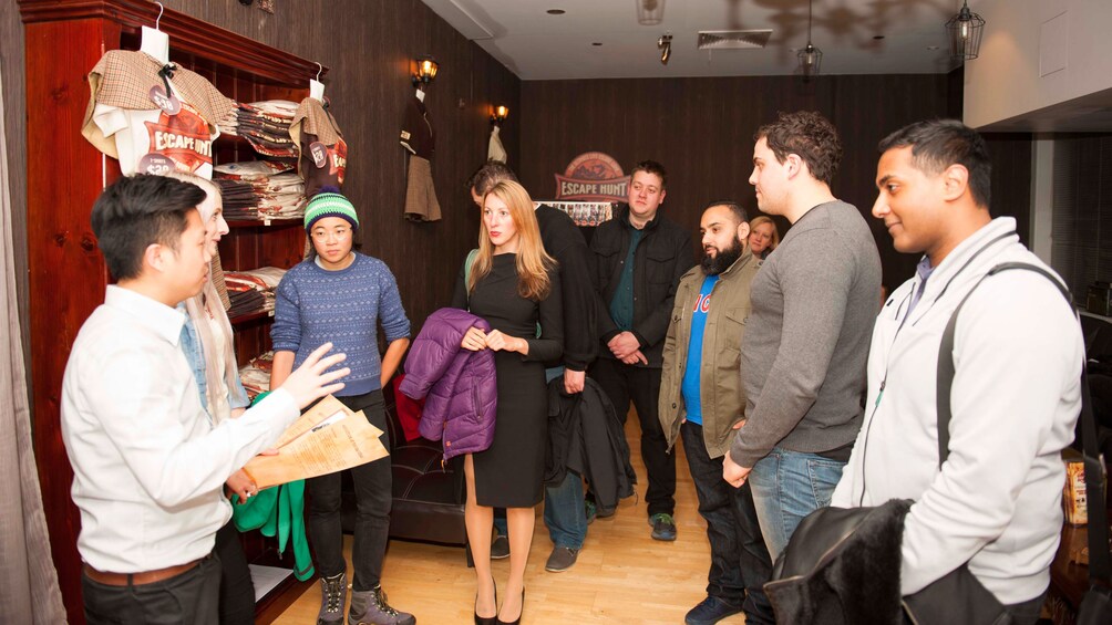 Escape hunt tour in Melbourne