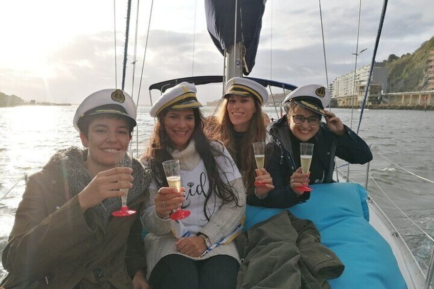 Private 2-Hour Douro Sailing Experience from Vila Nova de Gaia