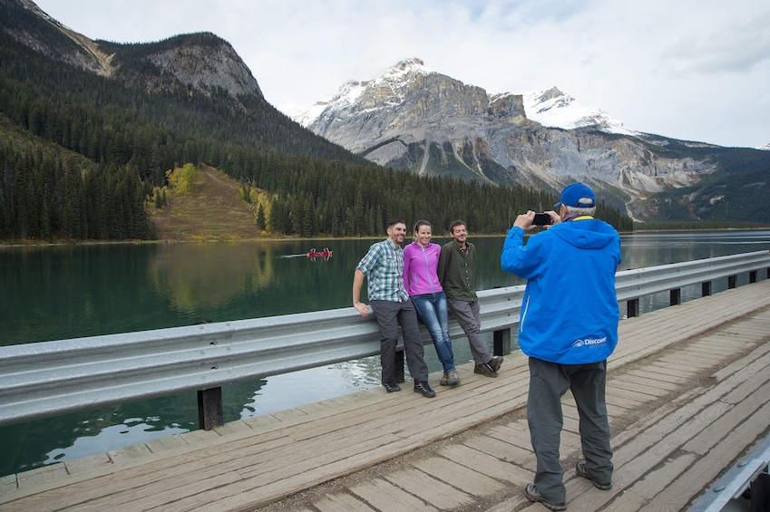 Full-Day Yoho National Park & Grizzly Bear Refuge Tour