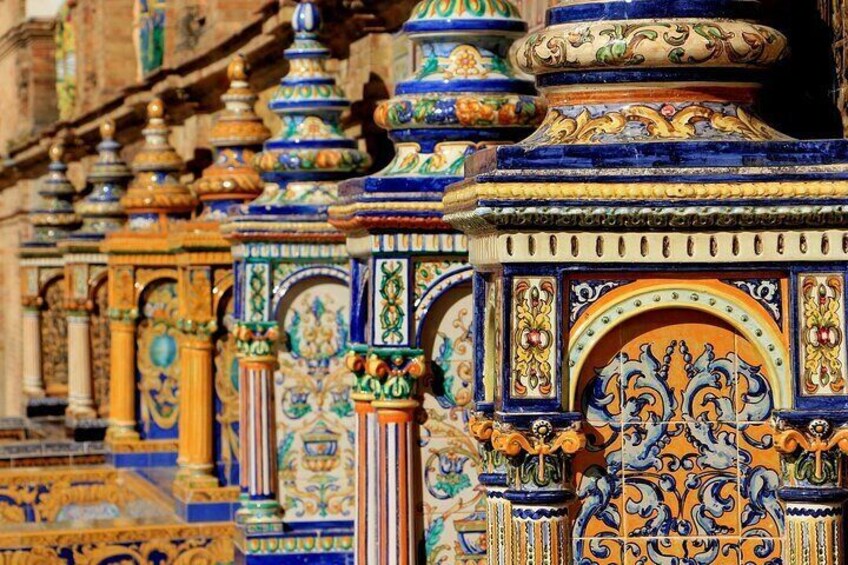 Small-Group Walking Tour of Monumental Seville