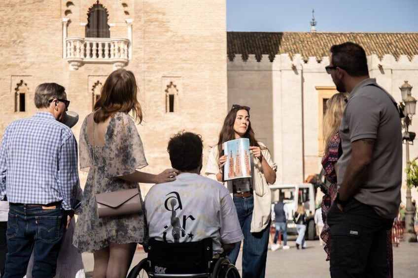 Small-Group Highlights Walking Tour of Monumental Seville