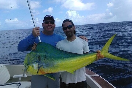 Private 6 Hour Fishing Charter in Nassau