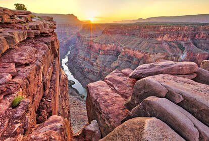 Paquete de recorrido en automóvil autoguiado por el Gran Cañón y Sedona