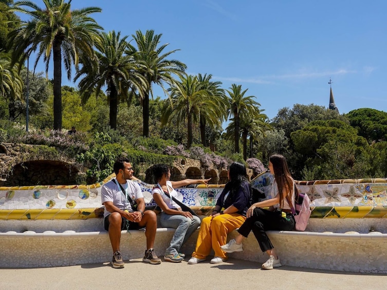 Fast Track: Park Güell & Sagrada Familia Tour with Towers