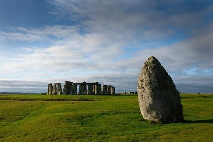 Private Tour to Stonehenge and Bath from London
