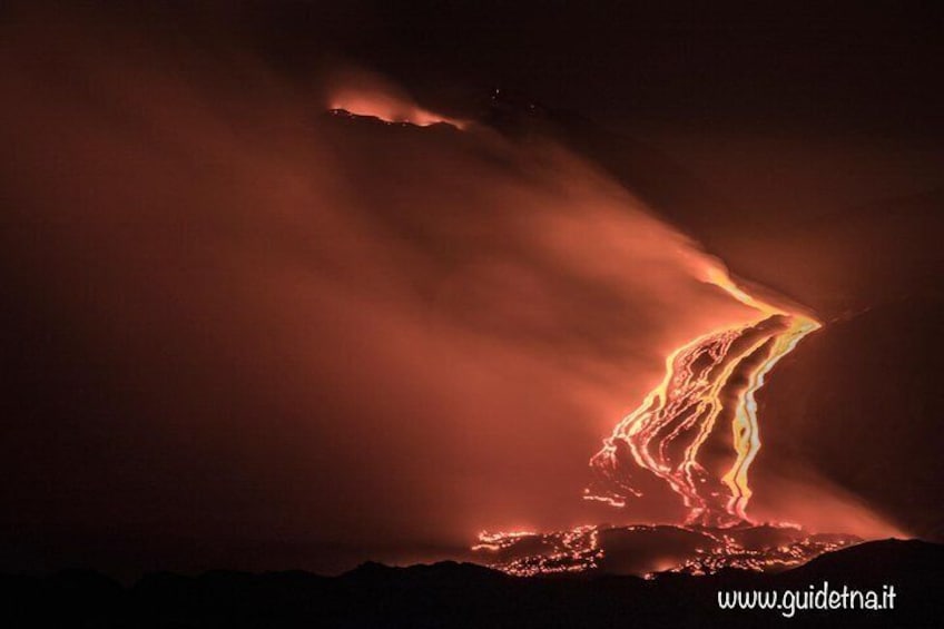 Etna Excursions Summit Craters (3323m) with Volcanological Guides - guidetna.it