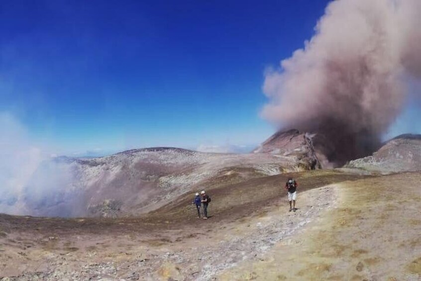 Etna Excursions Summit Craters (3323m) with Volcanological Guides - guidetna.it