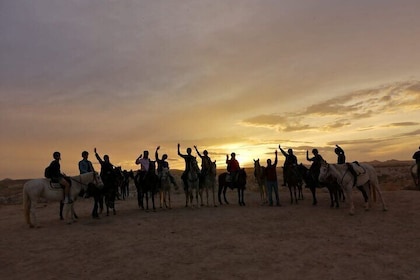 Tour a cavallo al tramonto in Cappadocia