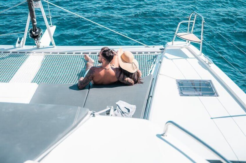 SP Catamaran Majestic Cruise in Santorini with Snacks, Meal & Drinks