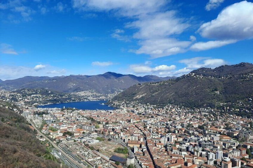 Private 2-Hour Tour of the Medieval Castle over Lake Como