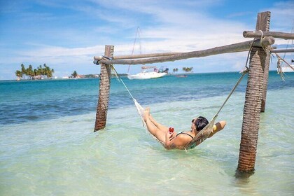3-Day Boat Tour in San Blas with Pickup from Panama City