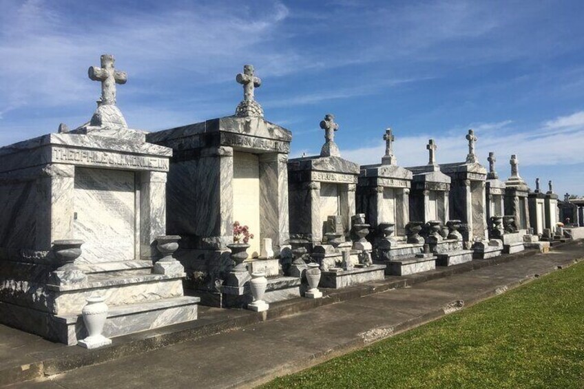 St. Louis Cemetery No. 3 Walking Tour
