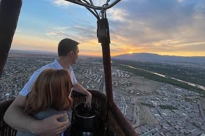 Exclusive Sunrise Hot Air Balloon Ride in Albuquerque