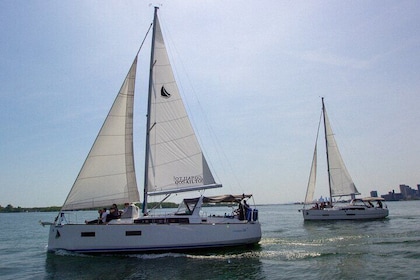 2hr Shared Sailing Experience in Toronto