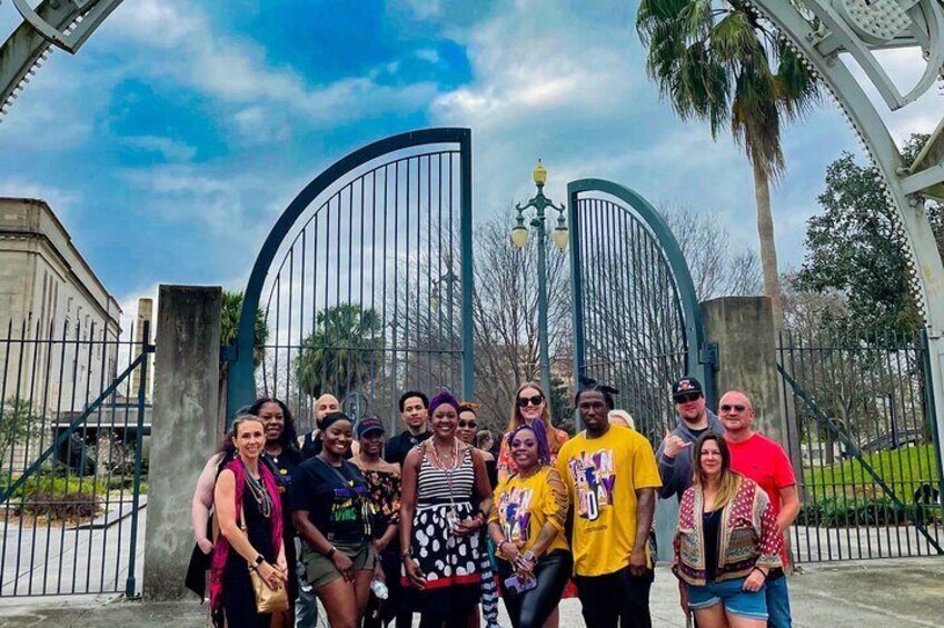 Nola Voodoo Walking Tour with High Priestess Guide in New Orleans