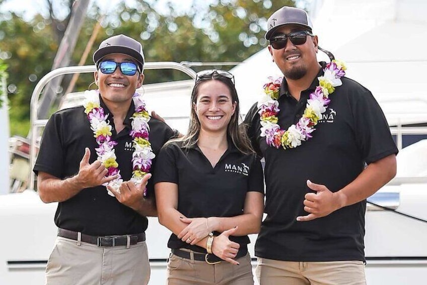 Exclusive Waikiki Snorkel with Lunch, Bevs, and Yacht