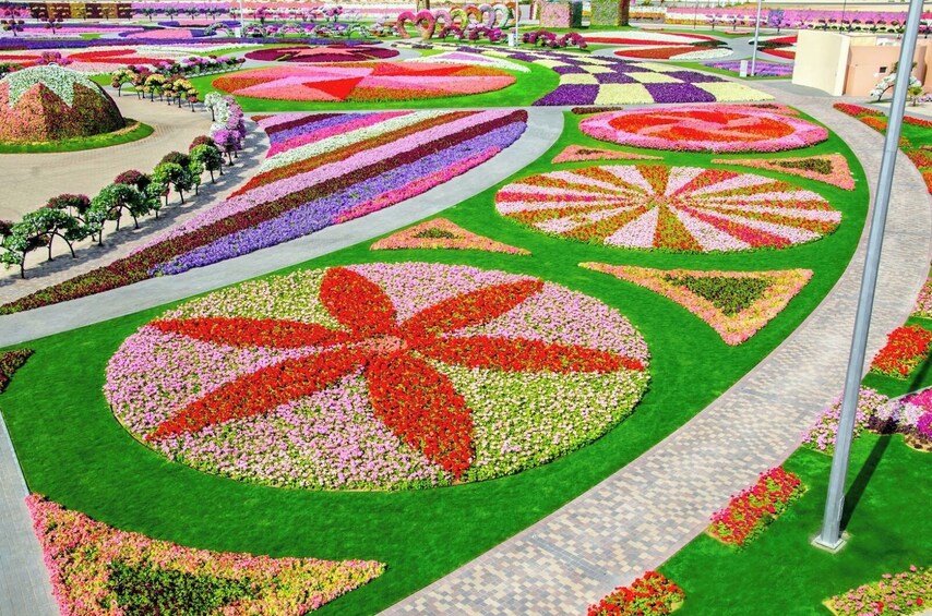 Private tour of Miracle garden with Global village