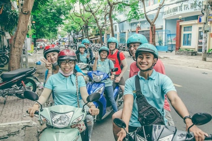 西贡：城市亮点和西贡看不见的摩托车组合之旅