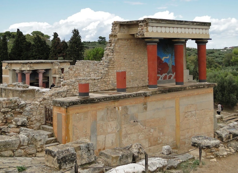 Picture 7 for Activity Heraklion, Malia, & Hersonissos: Day Trip to Knossos Palace