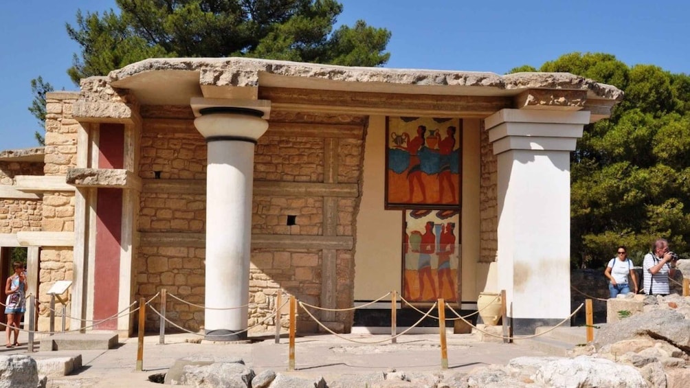 Picture 12 for Activity Heraklion, Malia, & Hersonissos: Day Trip to Knossos Palace