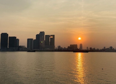 Phnom Penh : Coucher de soleil sur le Mékong croisière avec boisson à volon...