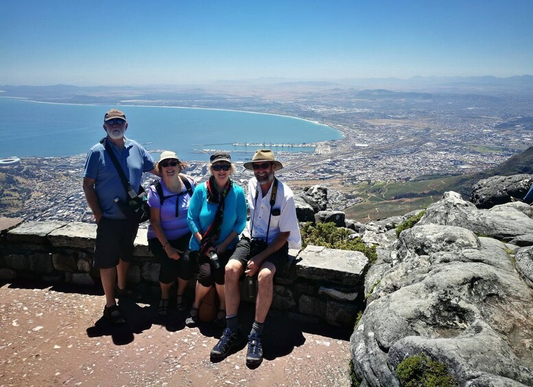 Cape Town: Private Full-Day Table Mountain and City Tour