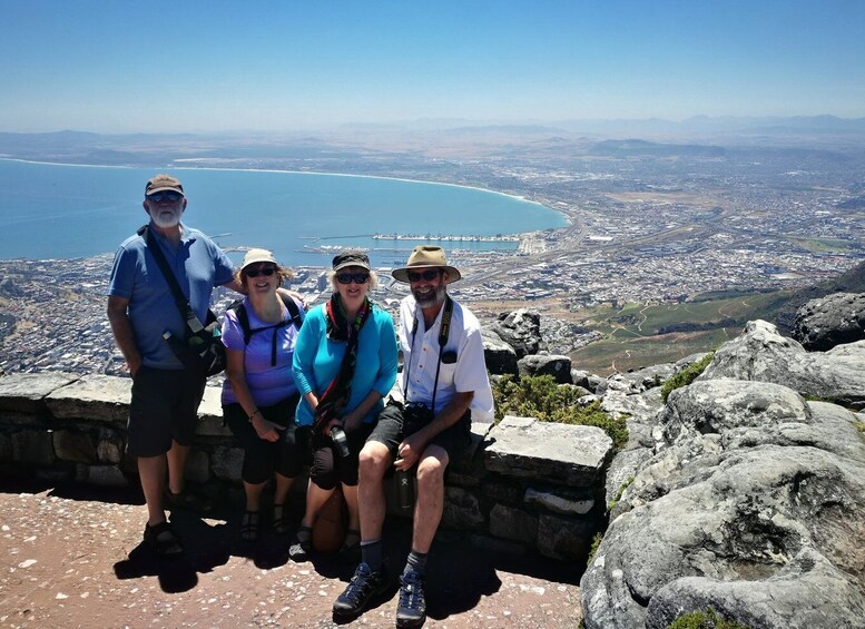 Cape Town: Private Full-Day Table Mountain and City Tour