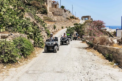 Santorini: ATV Quad Bike Tour dengan Makan Siang