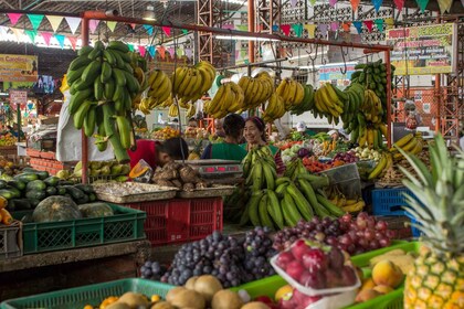 Cali : Visite à pied du marché des fruits avec dégustations