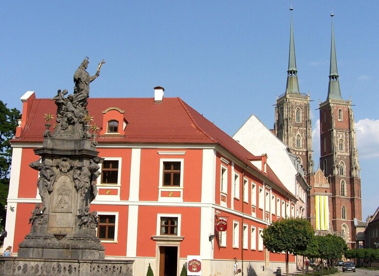 Picture 13 for Activity Wrocław: Old Town Tour and River Boat Ride with Music