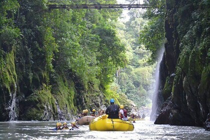 3 Day Tour of the Pacuare River in Costa Rica.