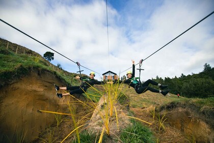 น้ำตก Okere: Zipline เหนือประสบการณ์น้ำตก