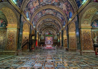 瓦莱塔：导游步行游览（可选大教堂游览）