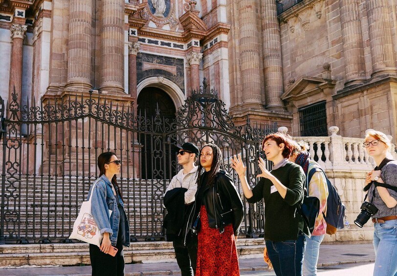 Picture 4 for Activity Málaga: Flamenco and City Highlights Guided Tour