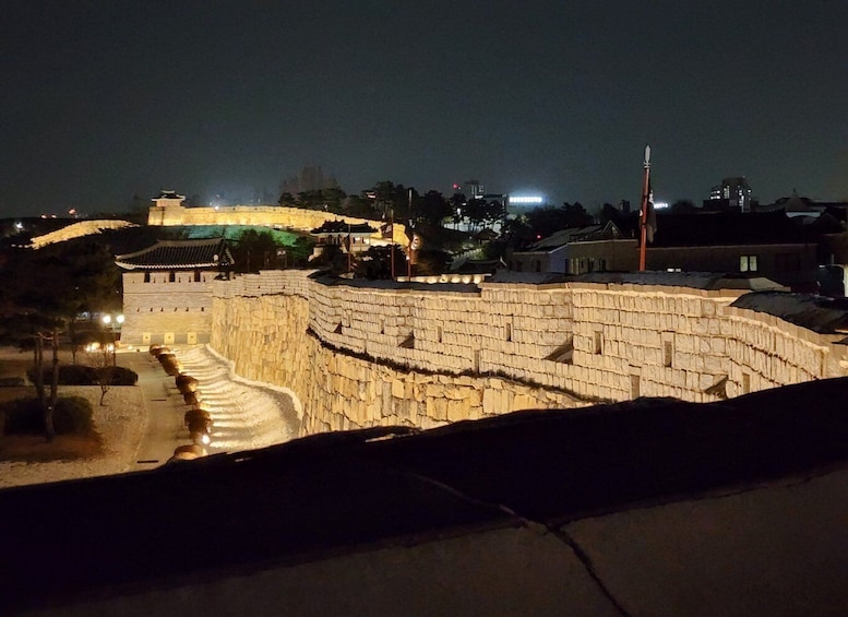 Picture 7 for Activity From Seoul: Evening Tour to UNESCO Suwon Hwaseong Fortress