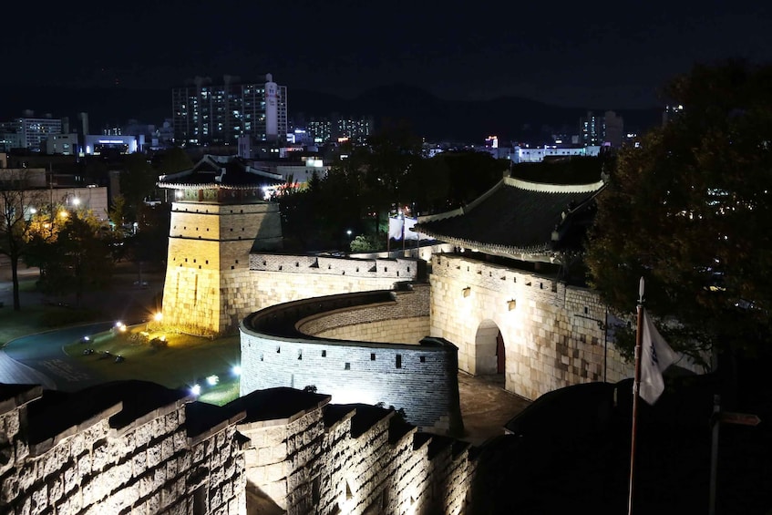Picture 10 for Activity From Seoul: Evening Tour to UNESCO Suwon Hwaseong Fortress
