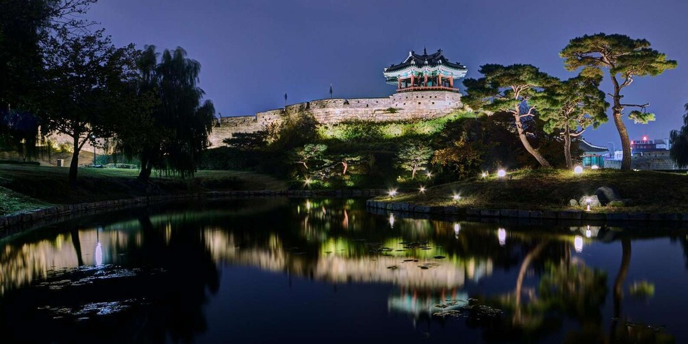 Picture 5 for Activity From Seoul: Evening Tour to UNESCO Suwon Hwaseong Fortress