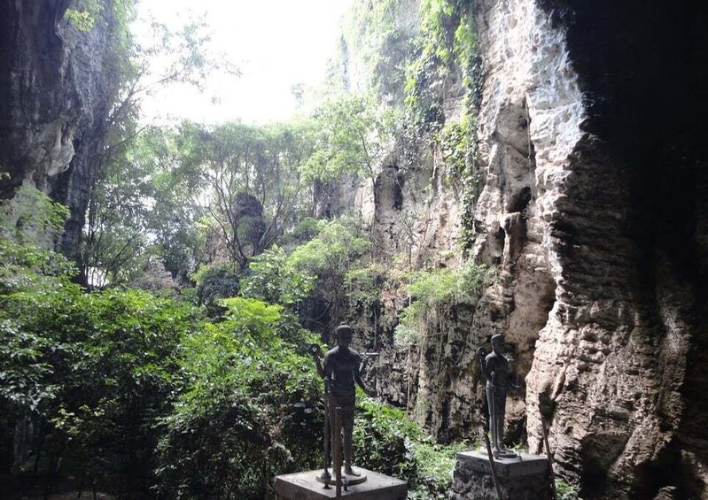 Picture 1 for Activity From Siem Reap: Day Trip to Battambang's Temple Tour