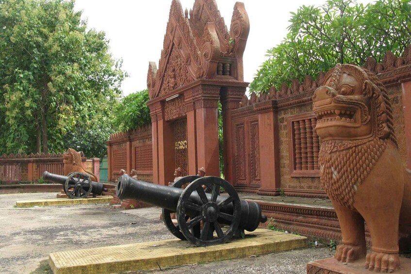 Picture 2 for Activity From Siem Reap: Day Trip to Battambang's Temple Tour