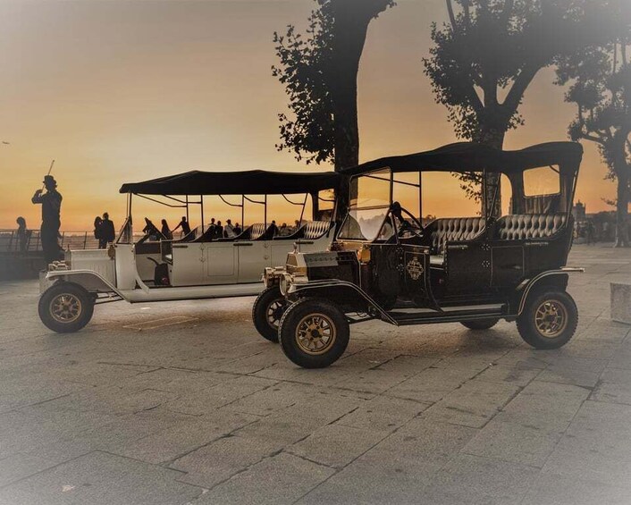 Picture 9 for Activity Porto e Foz: City Tour Douro Privado em Ford T Elétrico