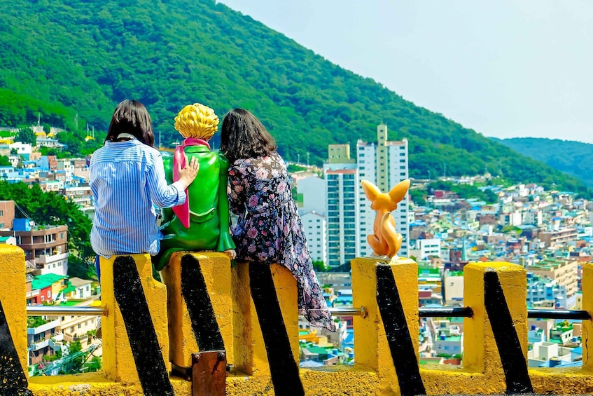 Busan: Day Trip with Gamcheon Culture Village and Sky Walk