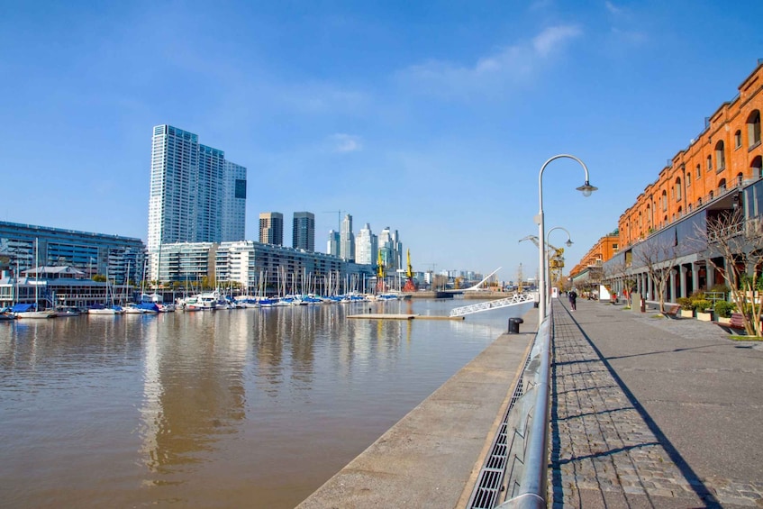 Picture 7 for Activity Puerto Madero: River Plate 30-Minute Panoramic Boat Tour