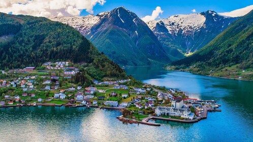 Fra Bergen: Flam heldagskrydstogt til Sognefjorden