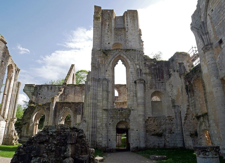 Picture 6 for Activity Rouen: Castles and Abbeys Private Full-Day Tour