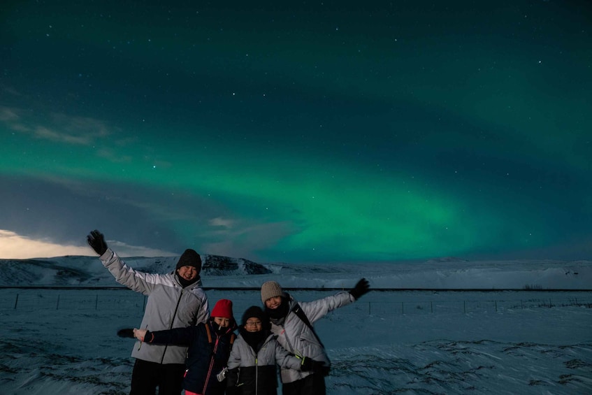 Picture 4 for Activity From Reykjavik: Northern Lights Guided Tour with Photos