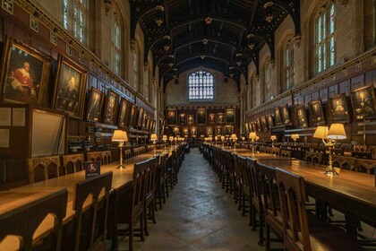 Oxford: Tur Jalan Kaki Universitas dengan Kunjungan Gereja Kristus